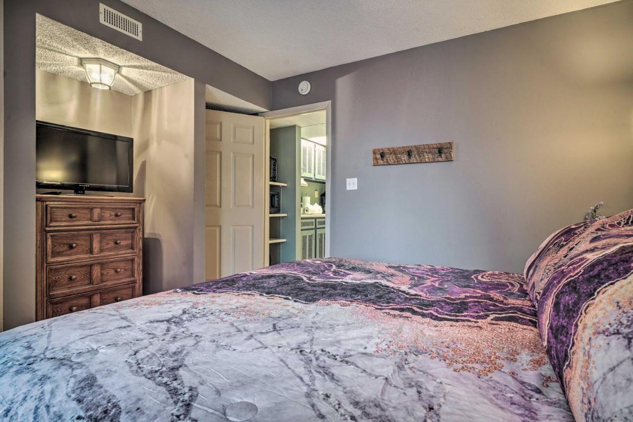 Cozy Downtown Gatlinburg Condo With Pool Access Exterior photo